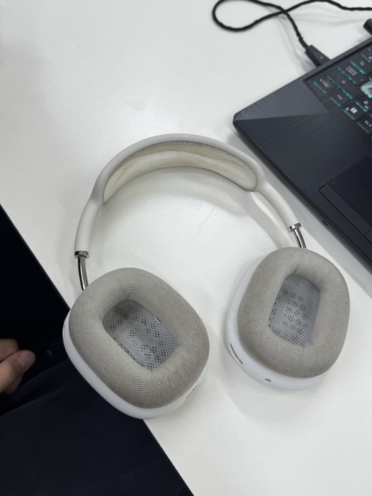 Наушники Airpods max