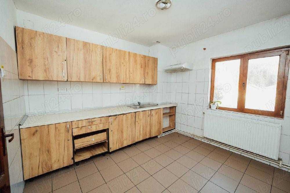 Vând/Închiriez spațiu pentru afacere/depozitare/producție