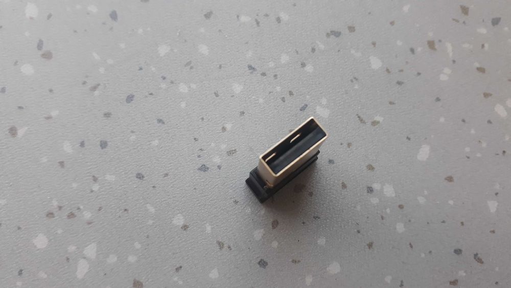 Блутут донгъл Bluetooth adapter