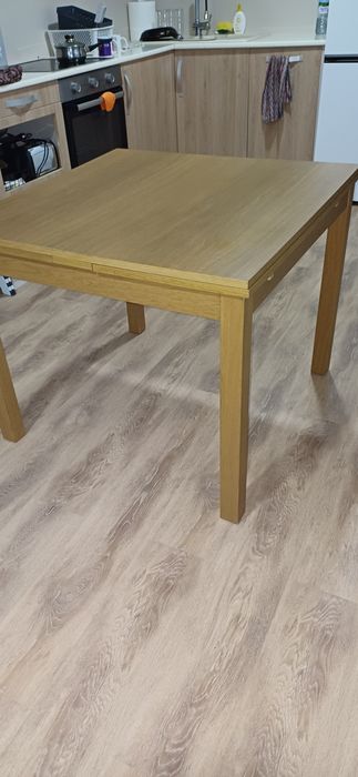 Продавам столове за трапезария