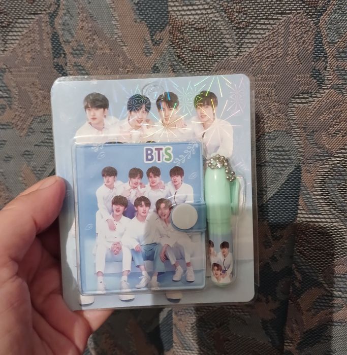 Продам блокнот с ручкой