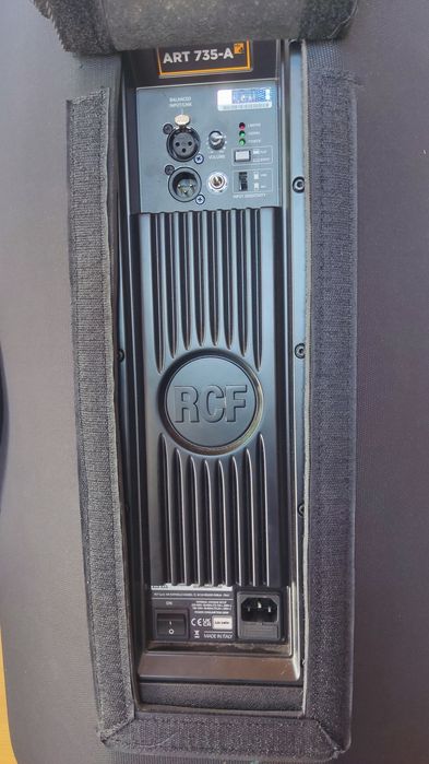Тонколони RCF 735 MK4