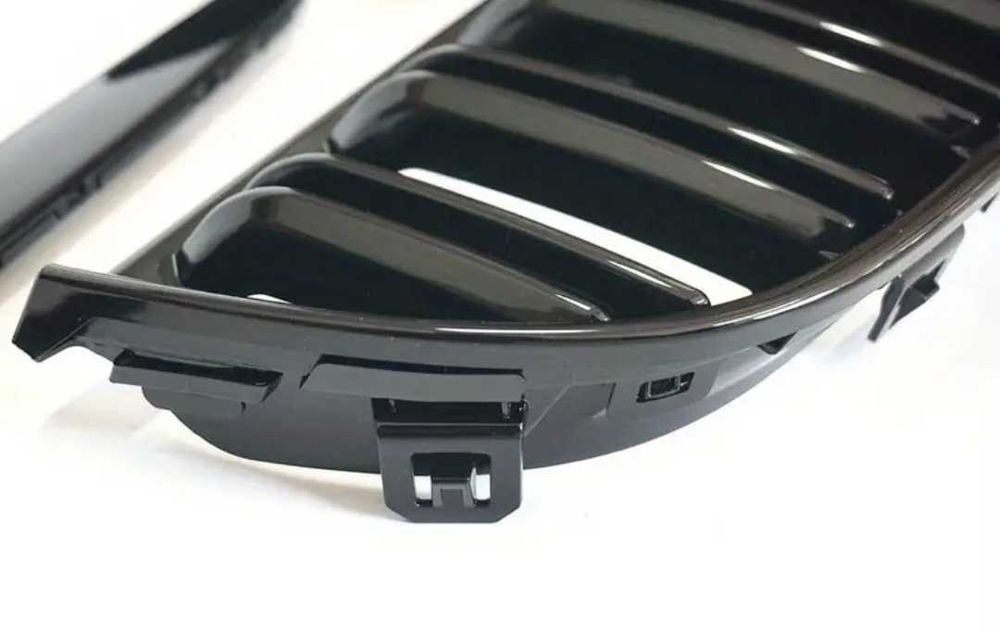 Нови черни гланцирани двойни бъбреци за BMW E90 E91 before facelif