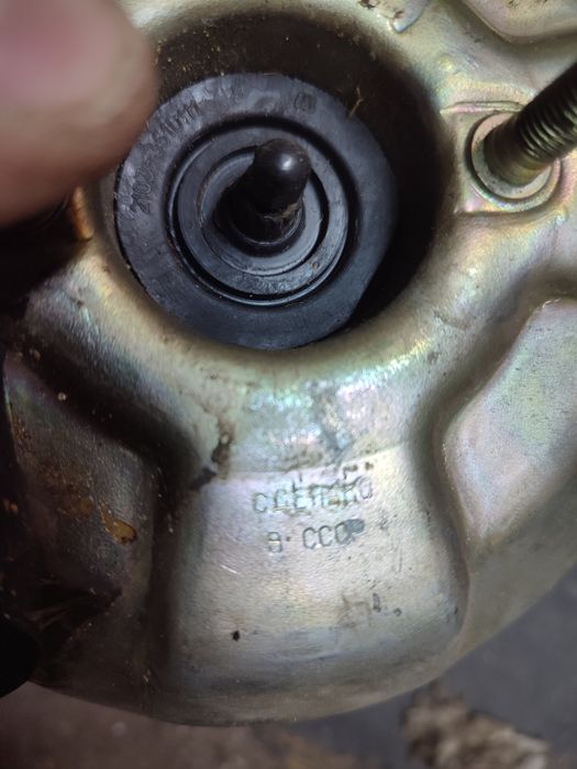 Вакуумный усилитель ВАЗ