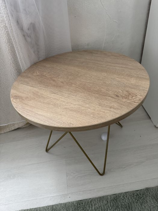 Продается журнальный столик