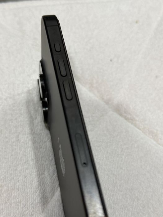 Продам Айфон 15 про макс 256