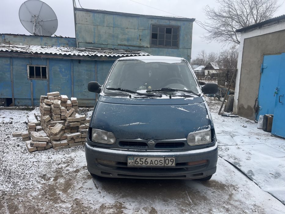 Продам нисан серена дизель 2.3