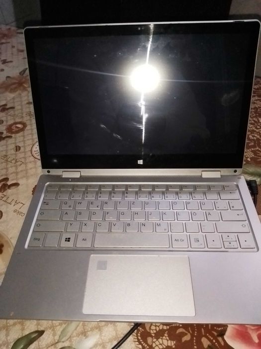 Leptop schimb cu un telefon