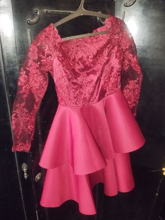 Продам вечерние платья