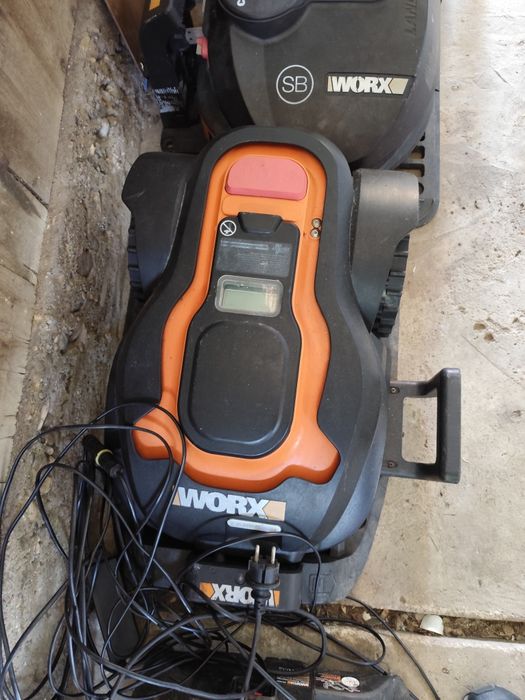 Masina de tuns gazon Worx Landroid