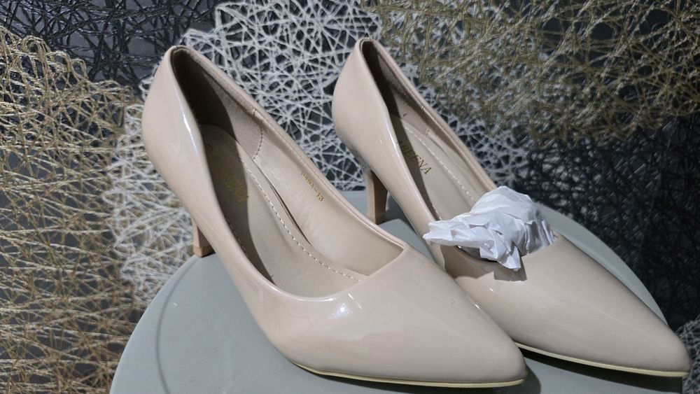 Распродажа стильной обуви