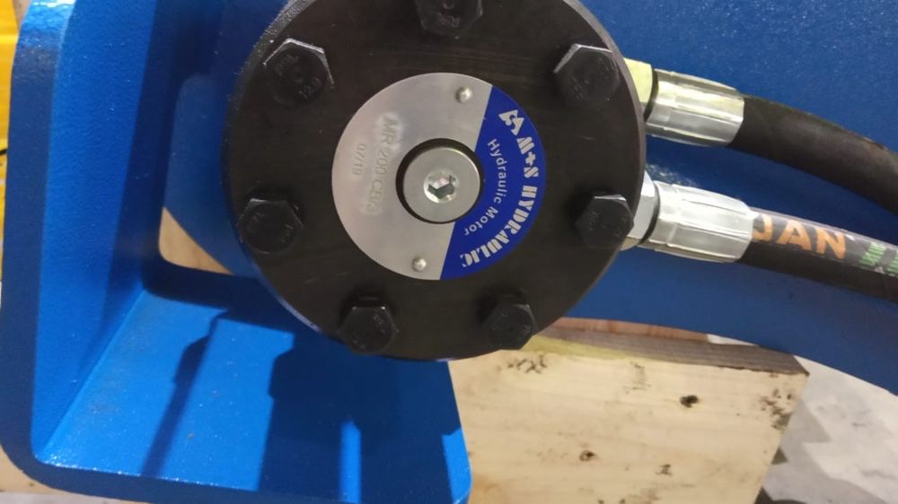 Щетки на мини погрузчик цена от производителя