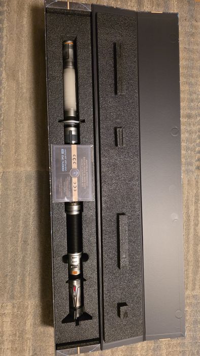 Set Sabii Laser Star Wars Ahsoka - EDIȚIE LIMITATĂ (Nr. 3841 din 4000)