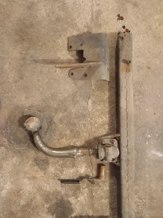 Теглич за Форд Мондео