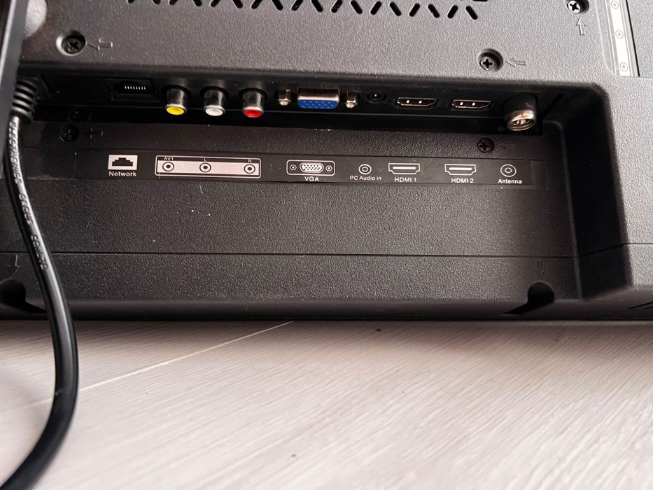 Samsung SmartTv 60 Дюма 152см