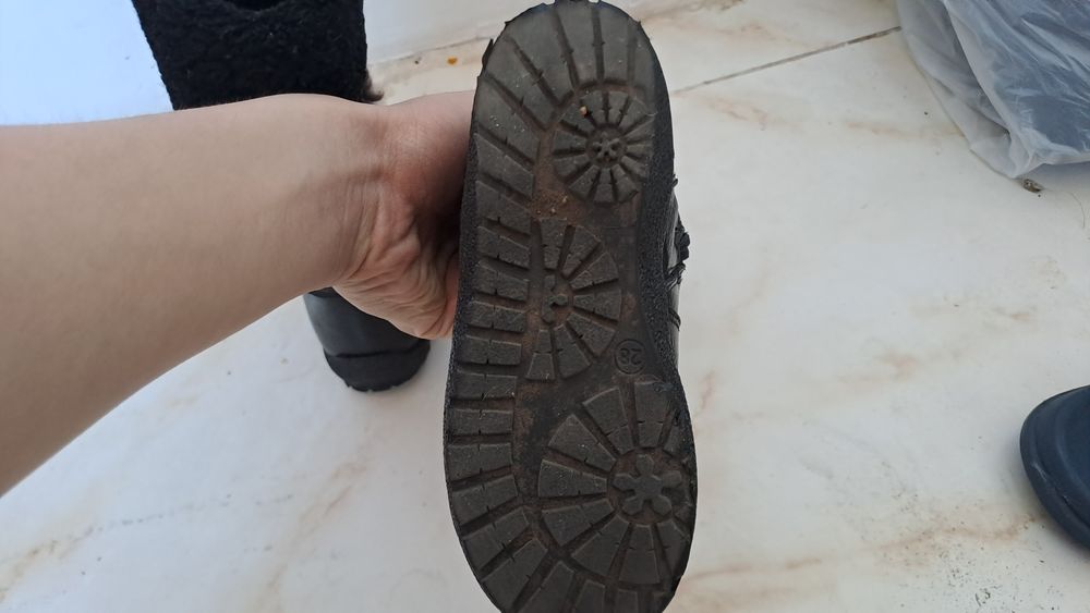 Продам детскую обувь Zerrellin.