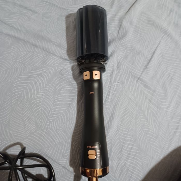 Perie pe par rotativa Rowenta aproape noua negociabil