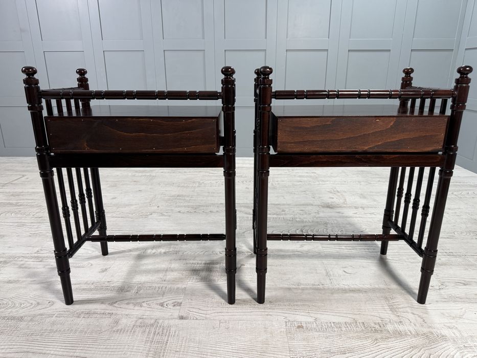 Нощни шкафчета в колониален стил Р294