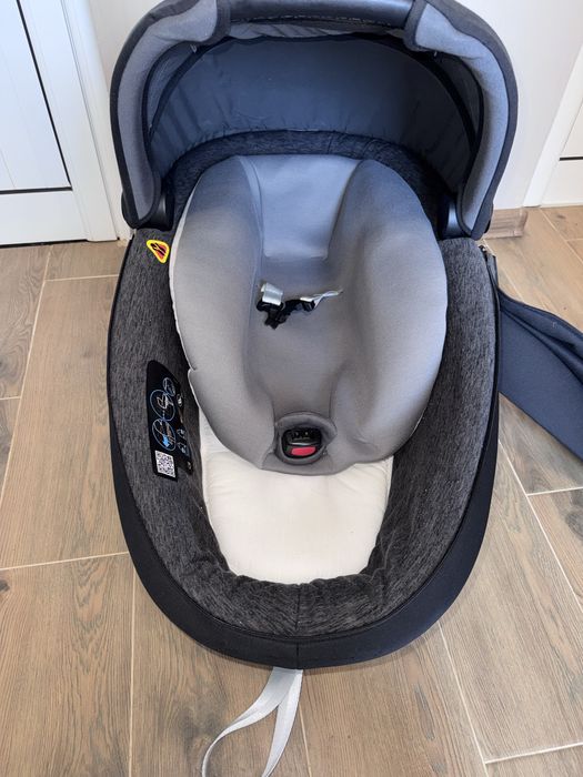 Комбинирана бебешка количка Maxi Cosi Lila Nomad Black и MaxiCosi Jade