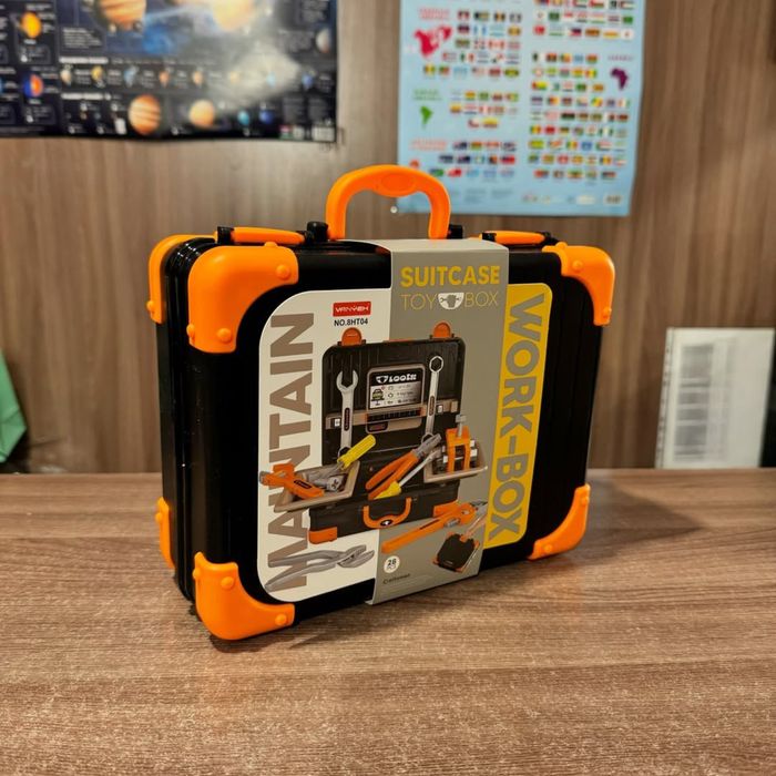 Чемодан с инструментами