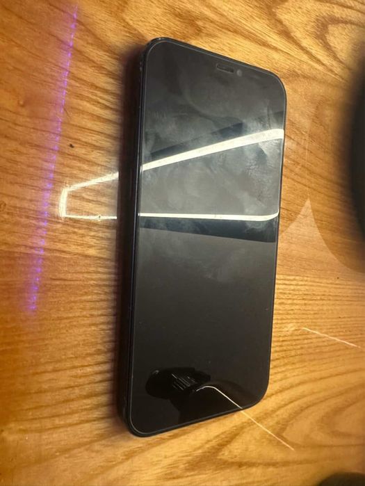 Vand sau schimb iphone 12 full box