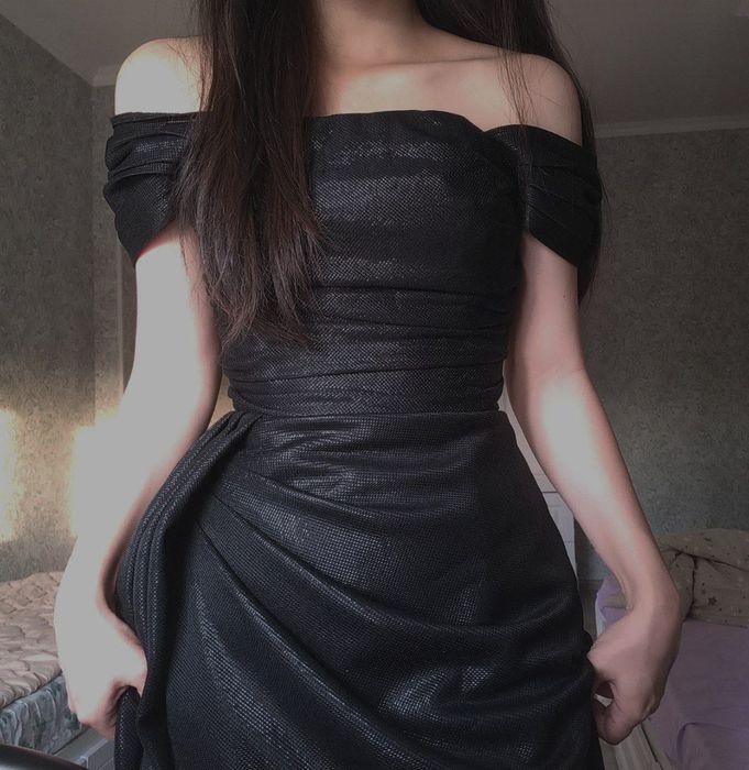 Вечернее корсетное платье