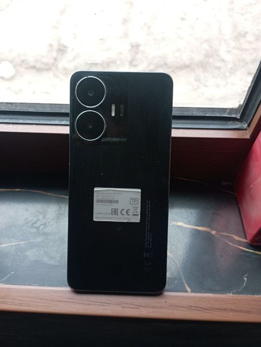 Realme c55 sotiladi srochni 2,500,000ming .128.  8+8 ediyal rangi qora