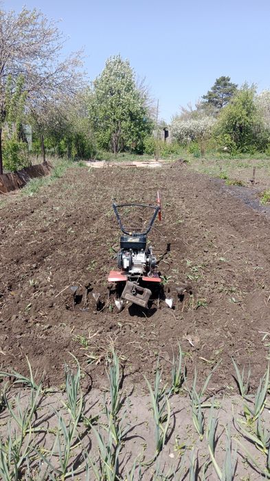 Вспашка дач огородов мотоблоком