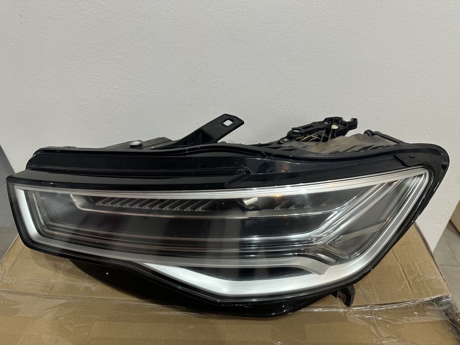 Far stanga original  Audi A6 C7 4G matrix Europa