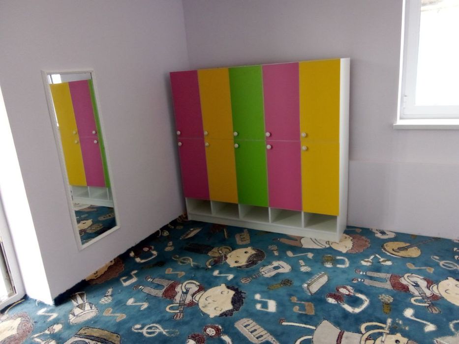 Шкаф одежды для садика. Кийим шкоф болалар богчаси учун