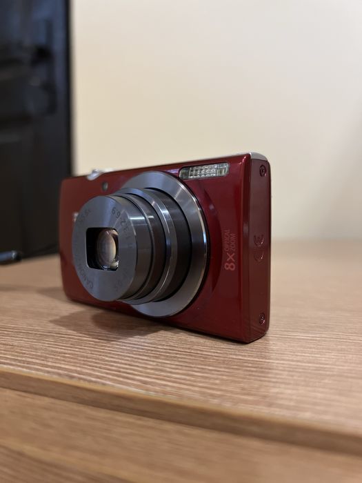 Фотоапарат Canon 20 Mp с подаръци