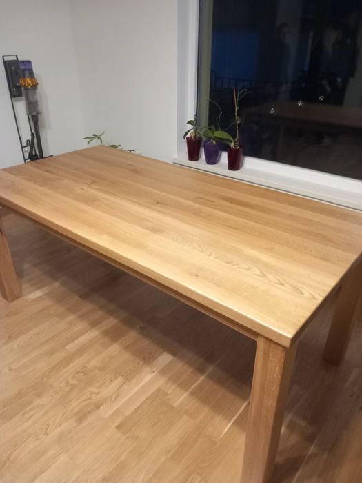 Blaturi și mese din stejarmasiv