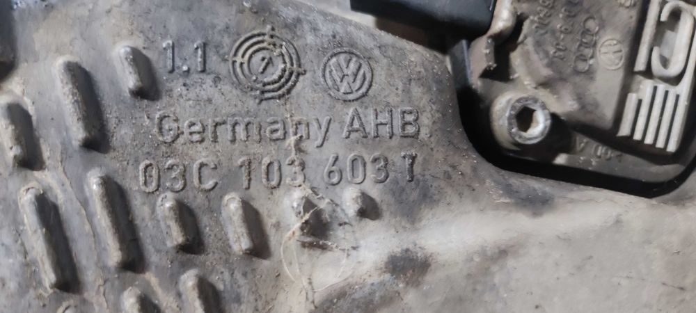 Baie de ulei volkswagen vw golf 5 break an 2008 motor 1.4 tsi cod BMY cod 03C103603T