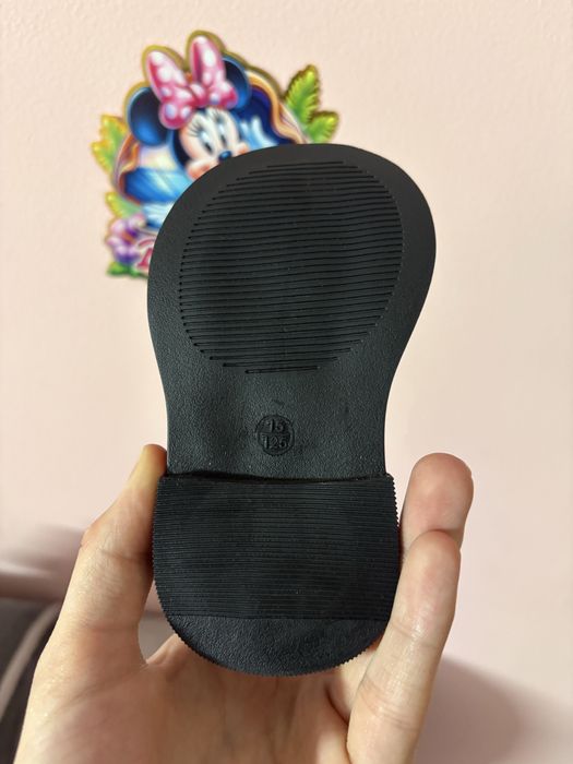 Продаются деткая обувь