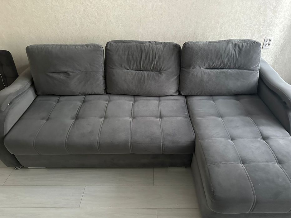 Срочно продам диван!