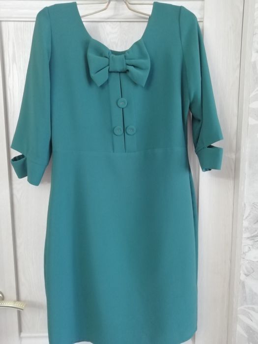 Женская одежда платья