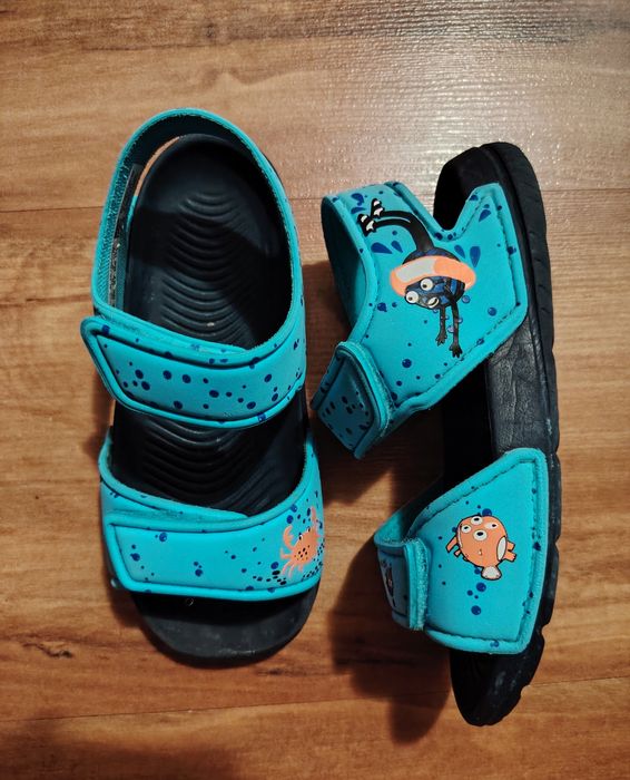 Adidas детски сандали номер 27