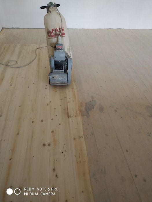 Шилифовка пола и лакированный
