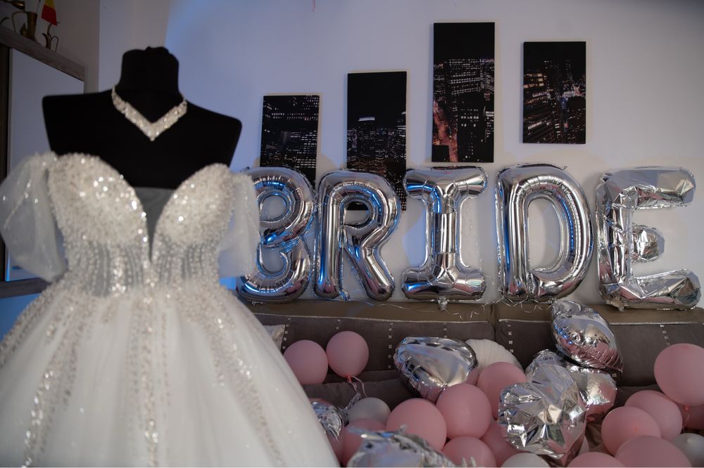 Vand rochie de mireasa