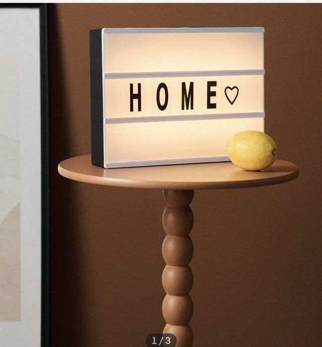 Tabla LED iluminata cu litere, decoratiune