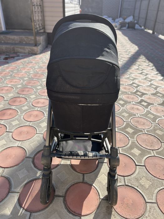 Коляска фирмы ICON