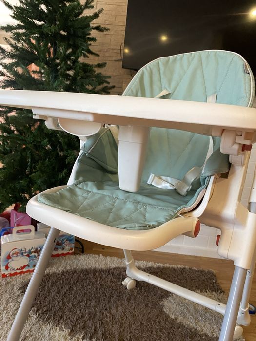 Детский стульчик для кормления