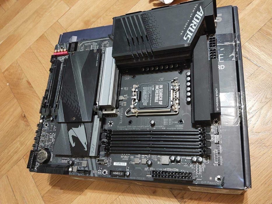 Gigabyte Z790 Aorus Elite AX Wi-Fi DDR5