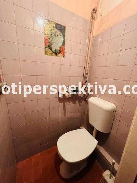 Продава се Тристаен апартамент в Пловдив, Христо Смирненски - 86 кв.м за 1541 €/кв.м - Снимка #14