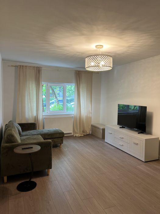 Inchiriez apartament 2 camere  complet renovat | Parter | Centrală | Mobilat si utilat NOU | Zona Domnișori Vest