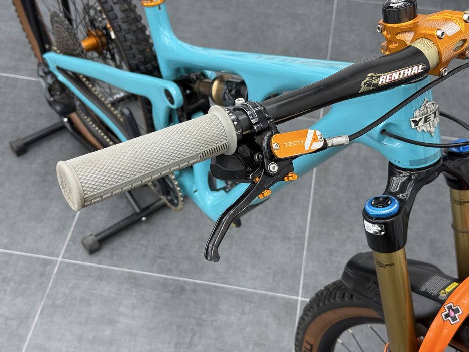 Yeti SB130 M размер 29 цола 1х12 Sram GX AXS спирачки Hope Tech 4 V4