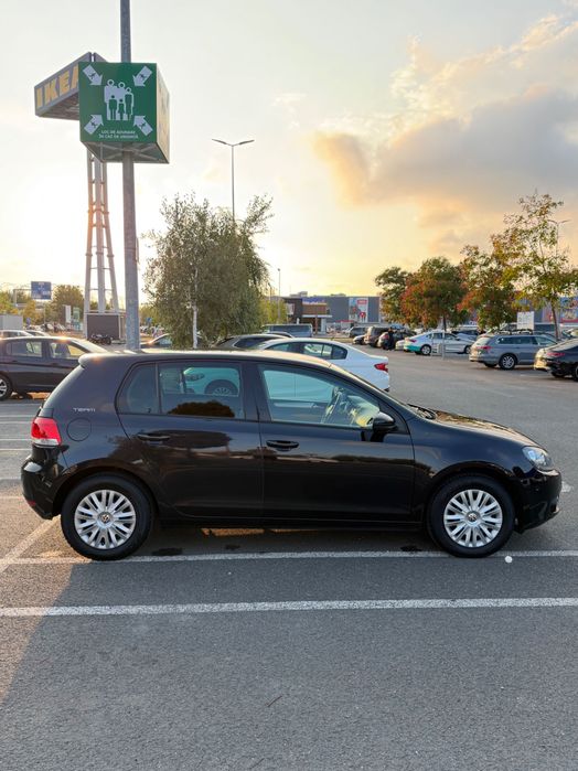 VOLKSWAGEN Golf 2010 — imagine 4
