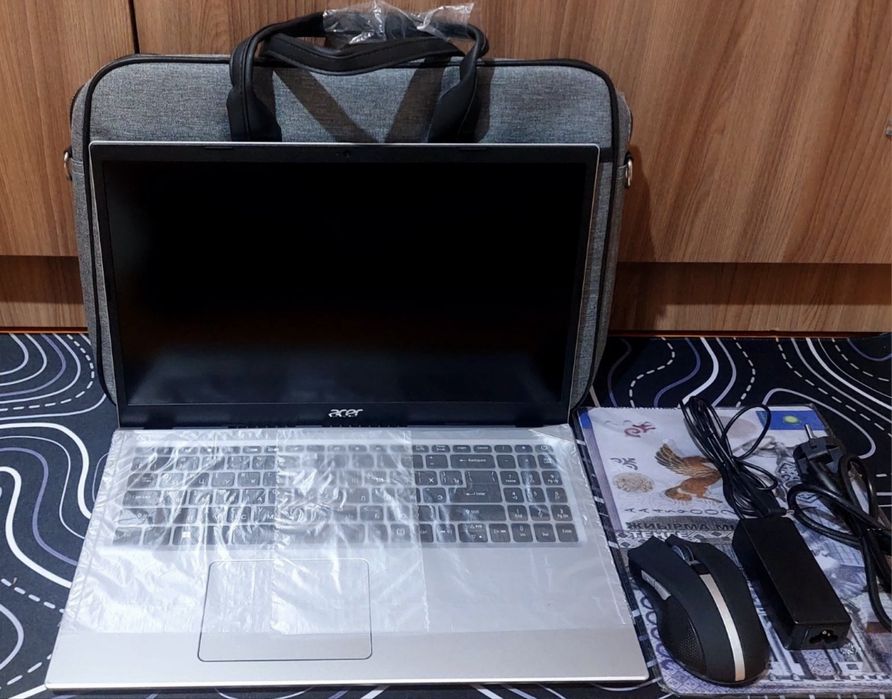 Aser aspire 5 ssd 512gb,8 ozy!!!