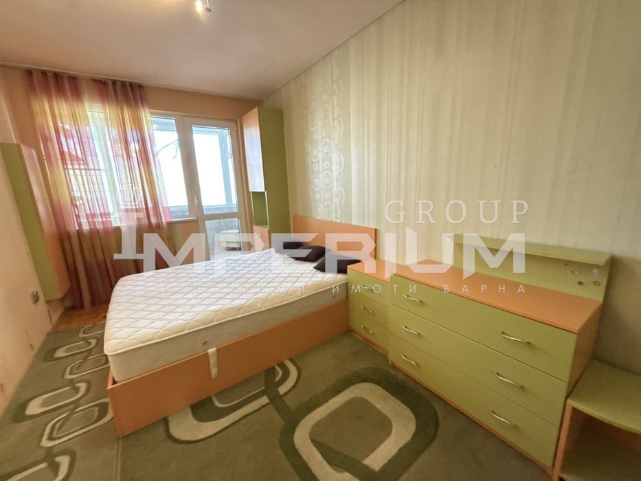 КЛЮЧ В АГЕНЦИЯТА! Голям ТРИстаен апартамент под наем - Лятно кино Тра