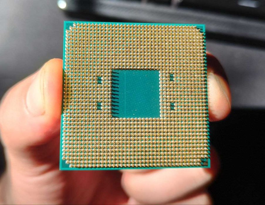Процессор ADM Ryzen 7 3800X
